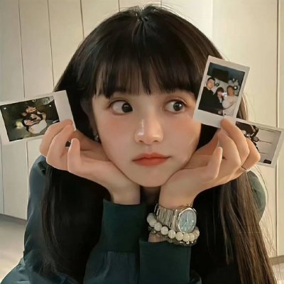 葡萄架下的女神